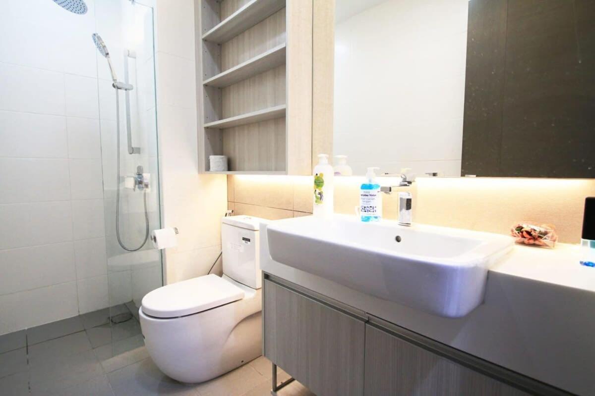 A Stylish High-Floor 2Br Suasana Suites Views Johor Bahru Zewnętrze zdjęcie