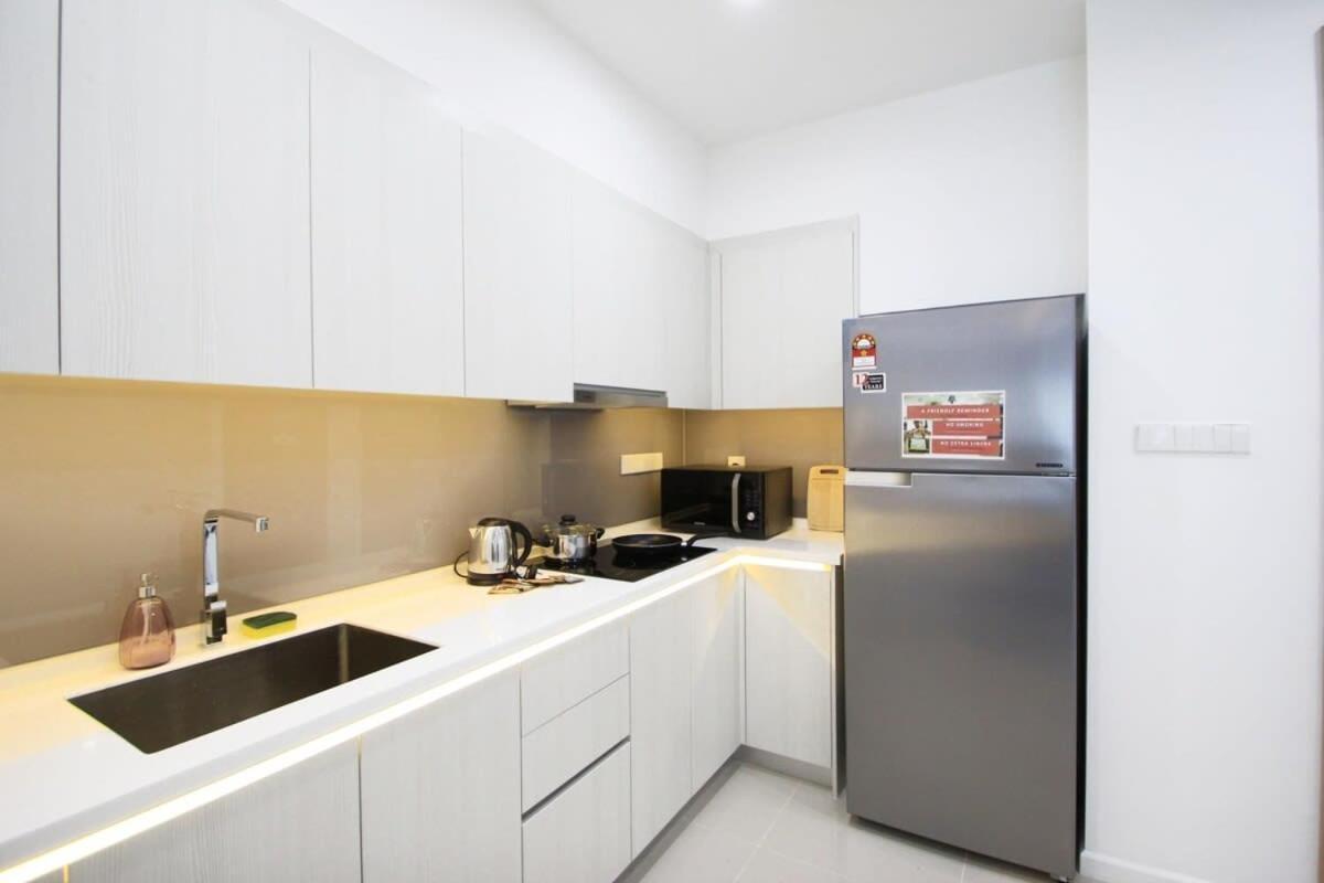 A Stylish High-Floor 2Br Suasana Suites Views Johor Bahru Zewnętrze zdjęcie
