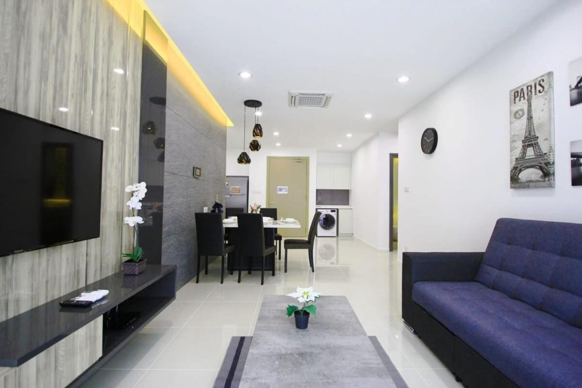 A Stylish High-Floor 2Br Suasana Suites Views Johor Bahru Zewnętrze zdjęcie