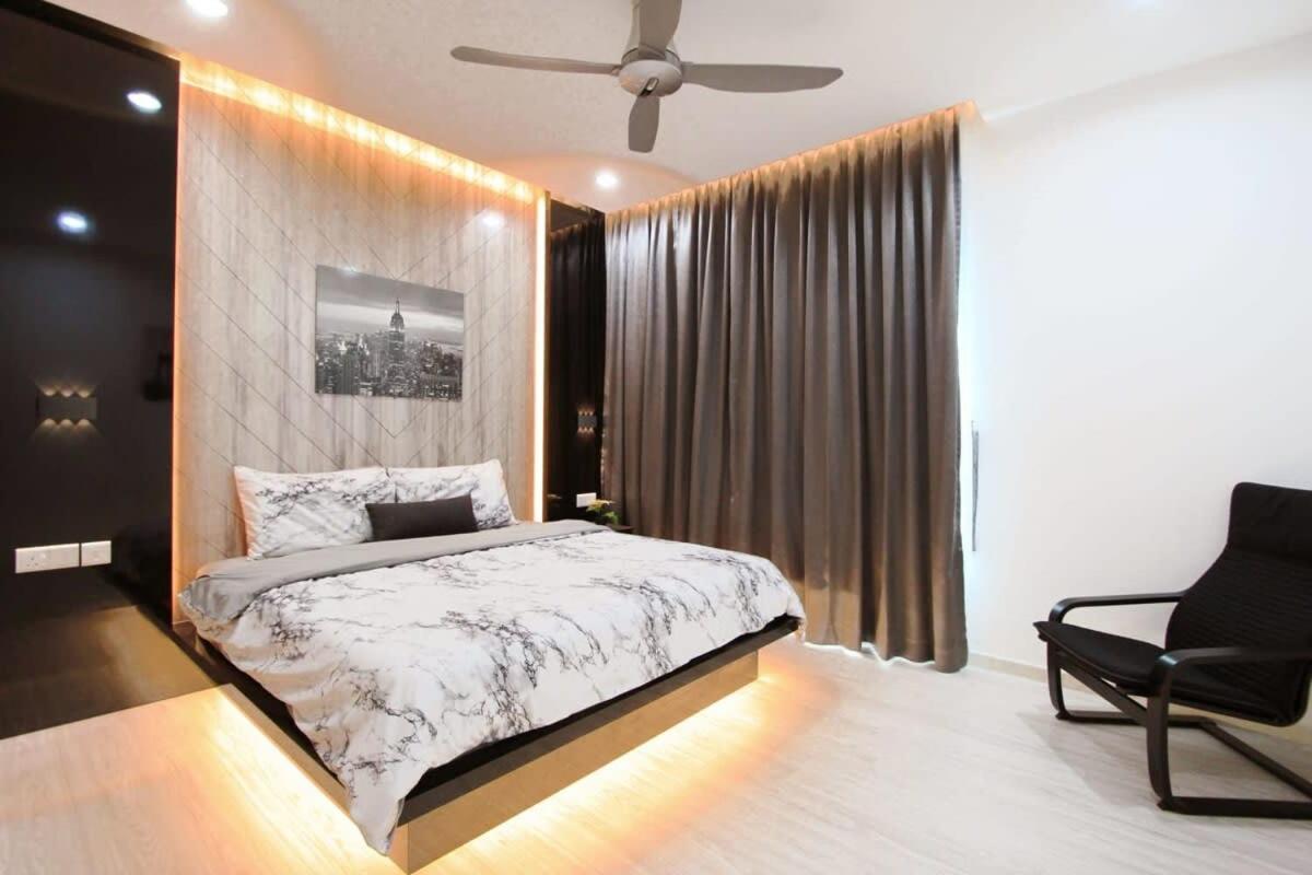 A Stylish High-Floor 2Br Suasana Suites Views Johor Bahru Zewnętrze zdjęcie