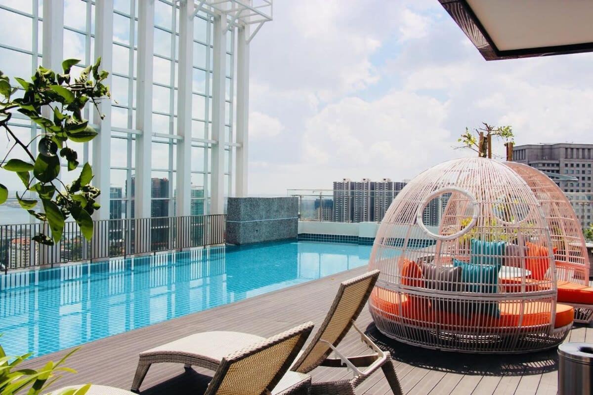 A Stylish High-Floor 2Br Suasana Suites Views Johor Bahru Zewnętrze zdjęcie